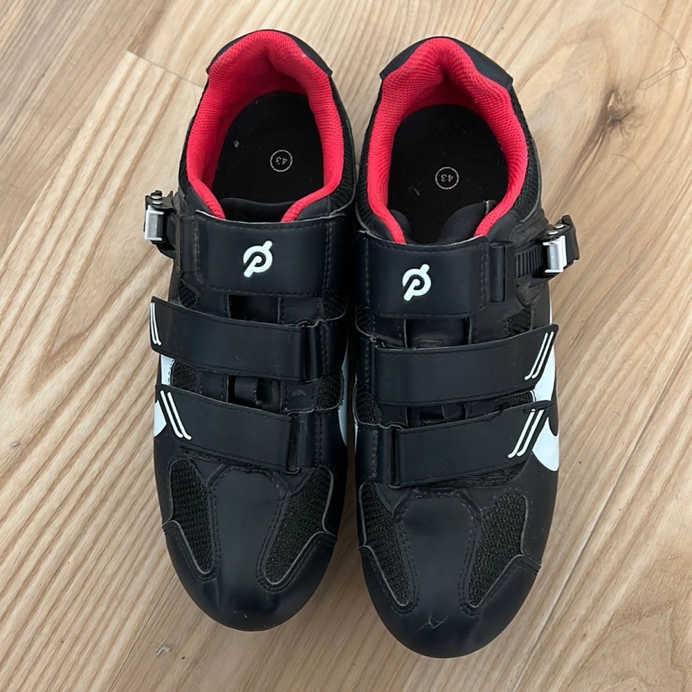 Size 43 peloton shoes